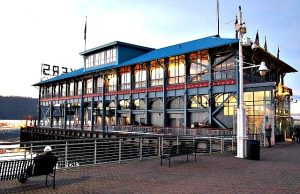 Xaviers X20 on the Hudson